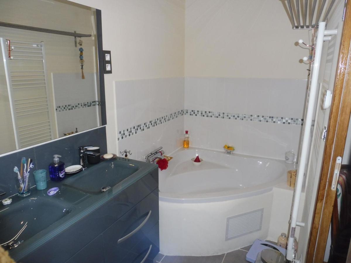Chambre D'Hotes Des 3 Ifs Vernot Екстер'єр фото